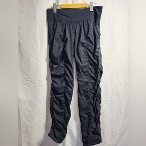 Denver Hayes Midnight Black Activewear Lined, Size Medium (waist 30)